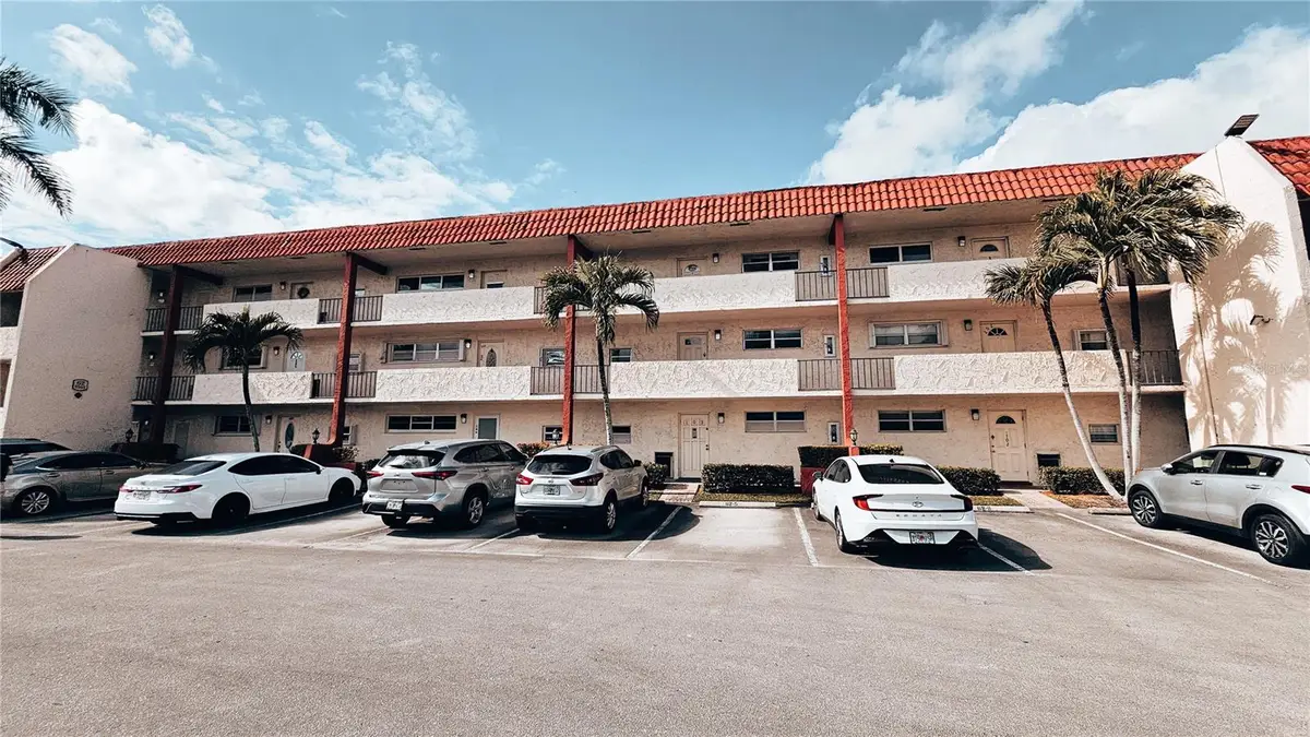 8901 S Hollybrook Blvd #304, Pembroke Pines, FL 33025 - Image #1