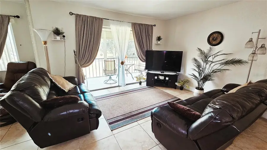 8901 S Hollybrook Blvd #304, Pembroke Pines, FL 33025 - Image #2