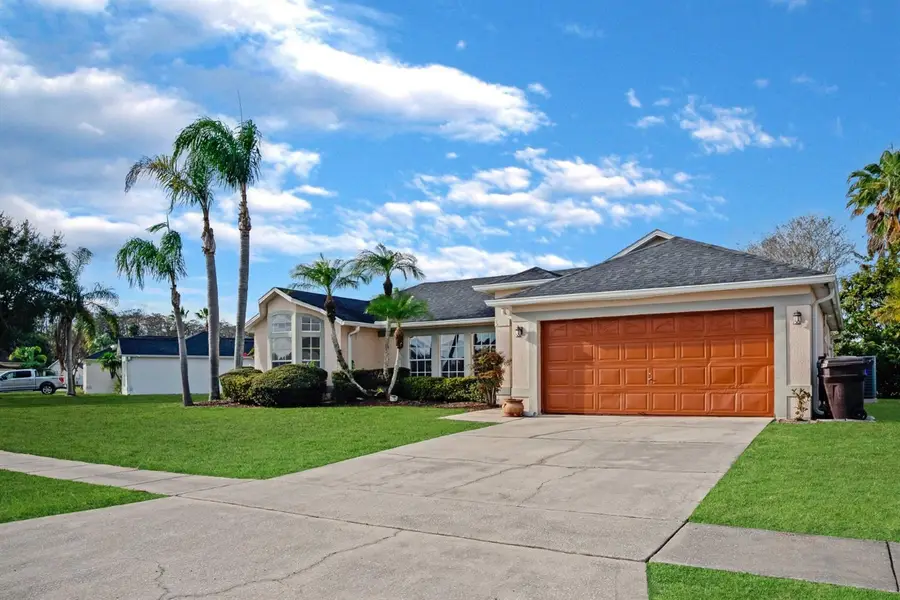 2421 Queenswood Circle, Kissimmee, FL 34743 - Image #2