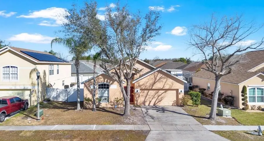 2109 Woodsedge Drive, Kissimmee, FL 34746 - Image #2