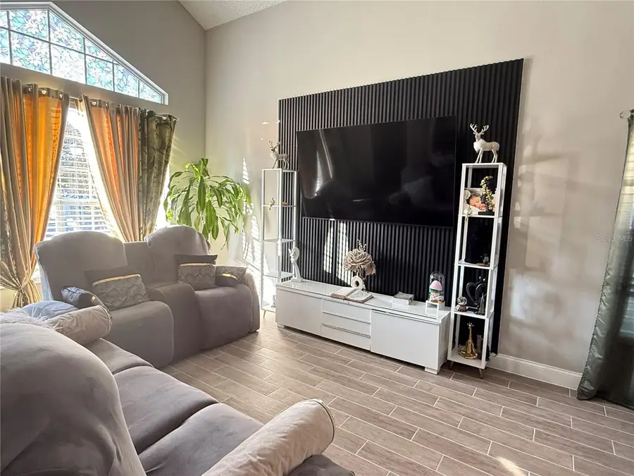 1345 Silverthorn Drive, Orlando, FL 32825 - Image #2