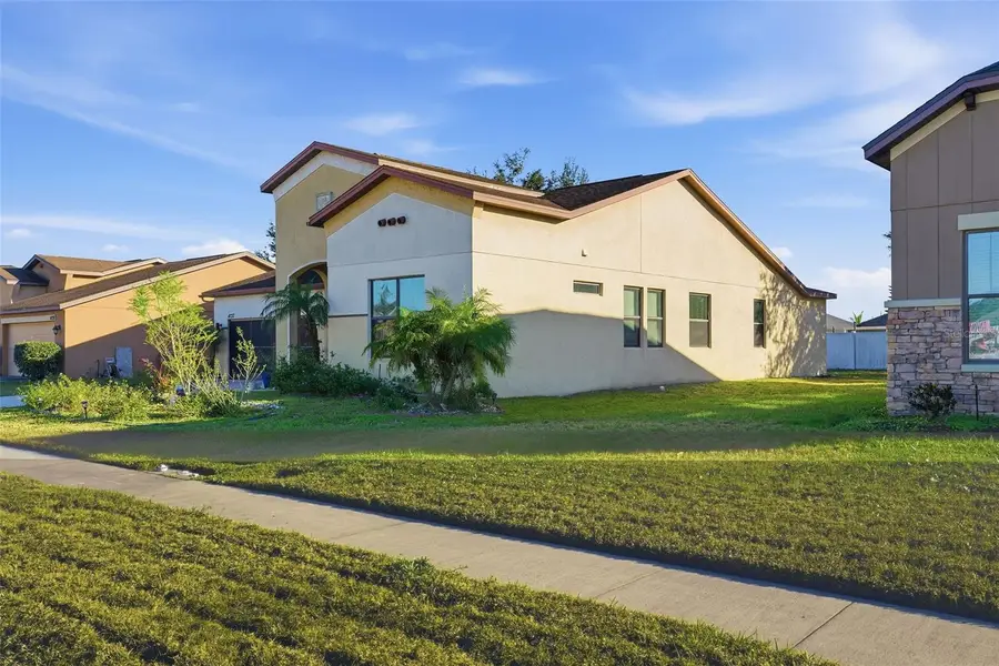 4737 Blackthorn Circle, Kissimmee, FL 34758 - Image #3