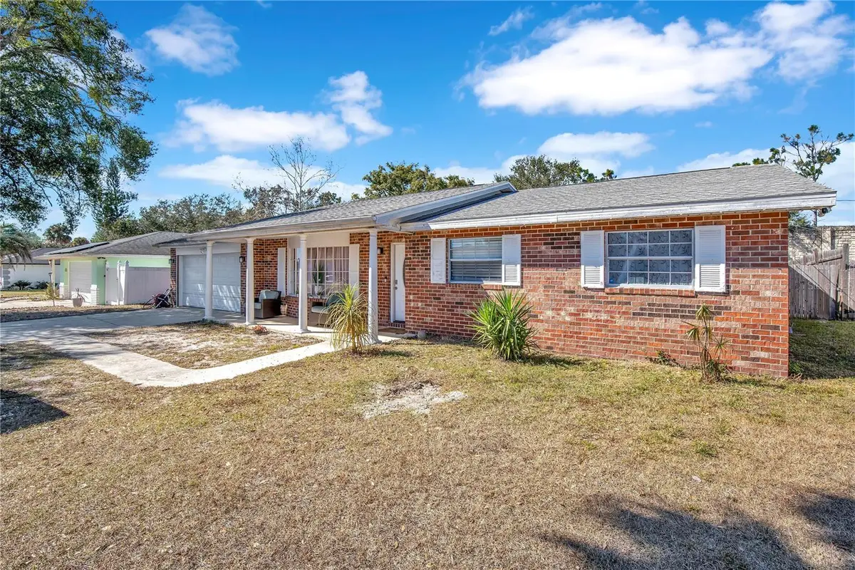 1082 W Embassy Drive, Deltona, FL 32725 - #1