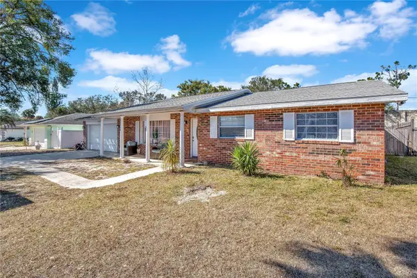 1082 W Embassy Drive, DELTONA, FL 32725