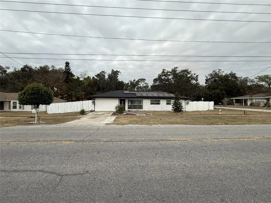 110 N Main Avenue, Minneola, FL 34715 - #3