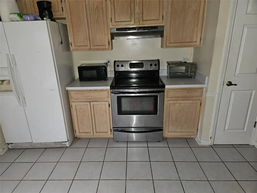 8033 Macdougall Drive E, Jacksonville, FL 32244 - #3