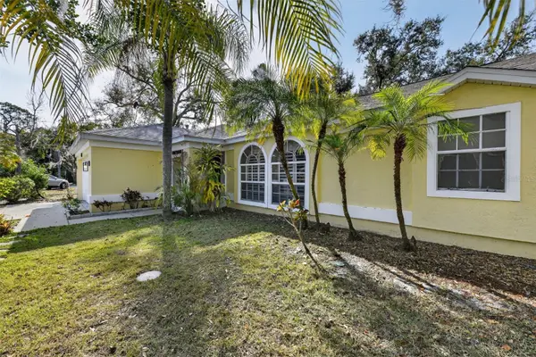 4667 Hamlets Grove Drive, SARASOTA, FL 34235
