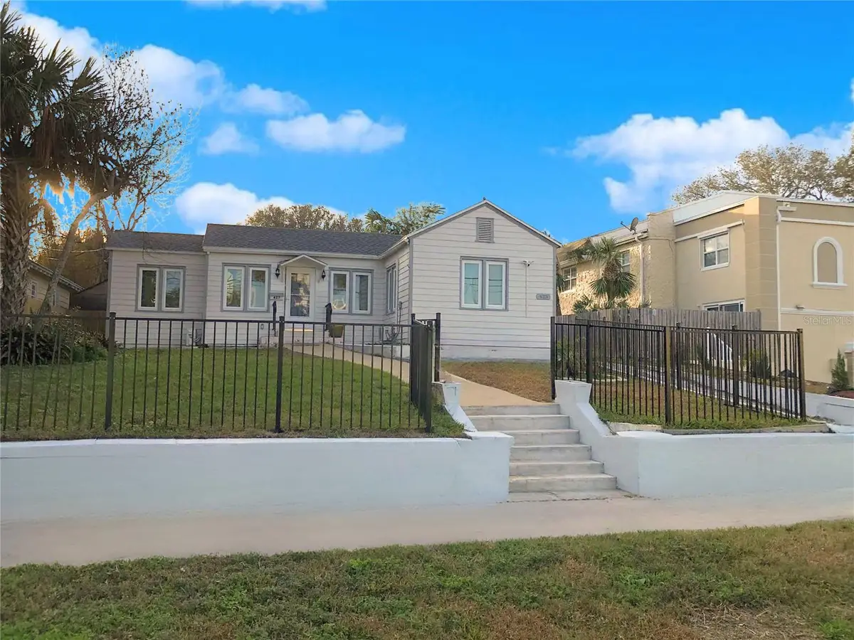 425 N Oleander Avenue, Daytona Beach, FL 32118 - #1