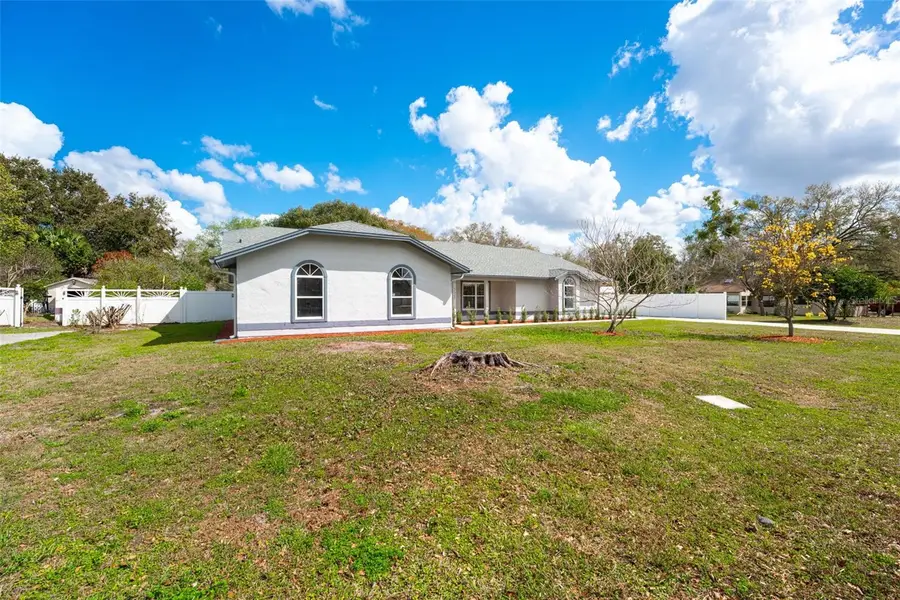 5521 Oak Street, Mount Dora, FL 32757 - #3