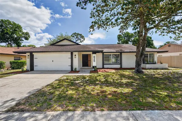 825 Rill Drive, ALTAMONTE SPRINGS, FL 32714