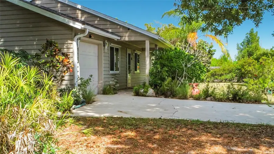 601 E Seminole Drive, Venice, FL 34293 - #3