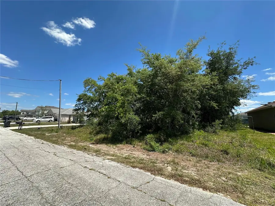 Sarasota Drive, Poinciana, FL 34759 - #2