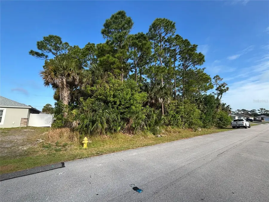 556 Burlington Avenue Ne, Palm Bay, FL 32907 - #2