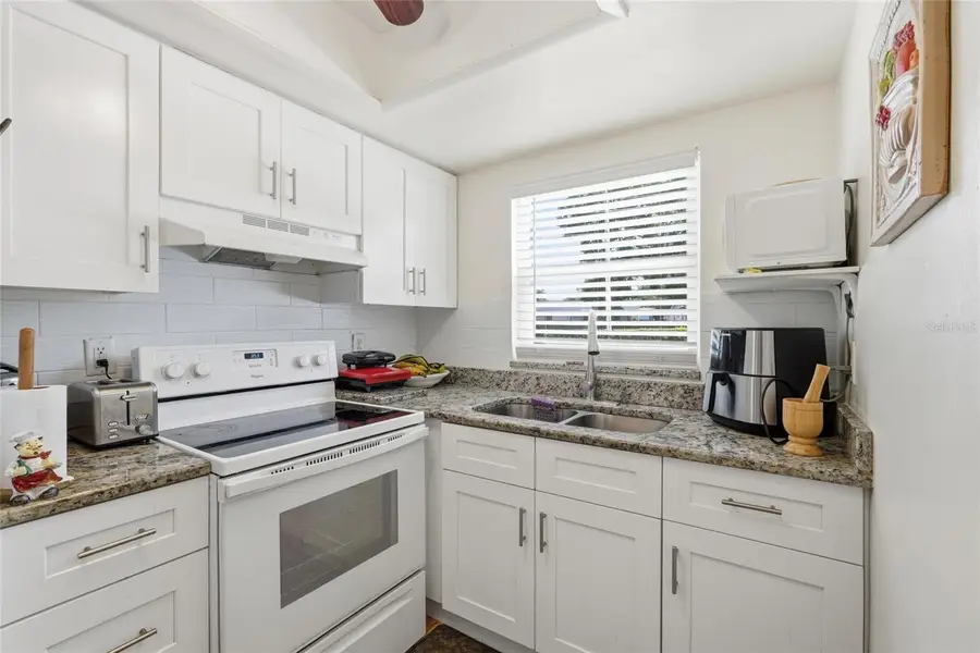 404 E Orlando Avenue #11B, Ocoee, FL 34761 - #3