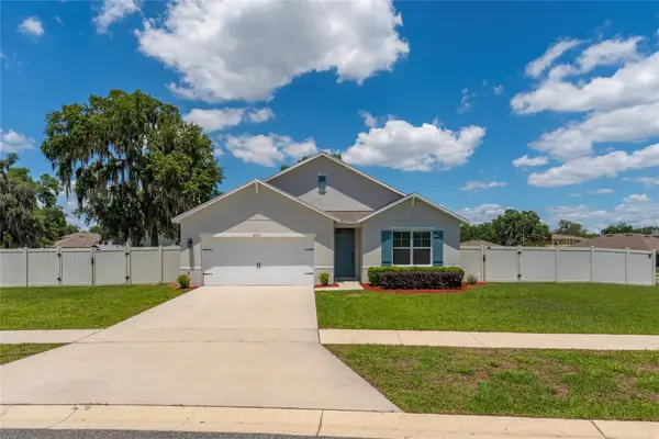 10511 Burlwood Drive, LEESBURG, FL 34788