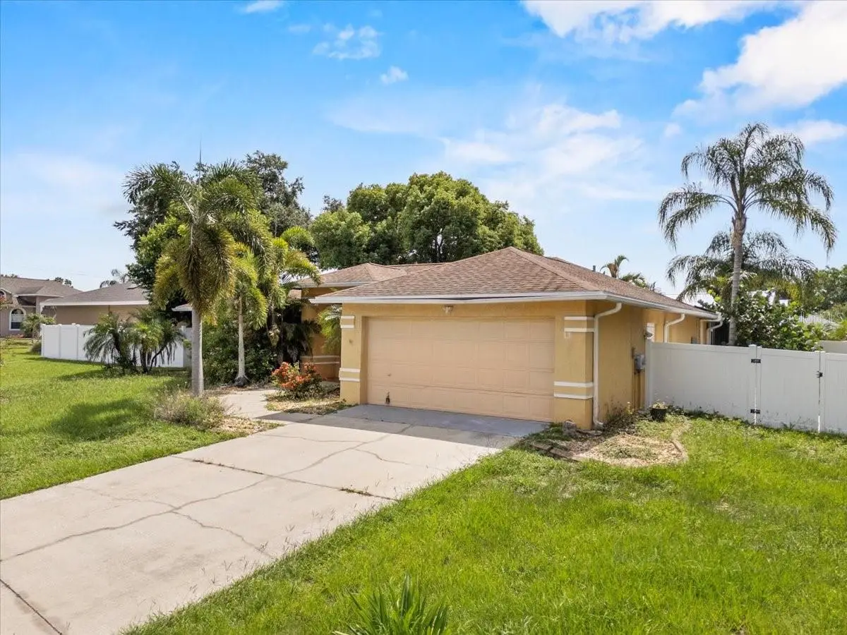 307 Sterling Drive, Winter Haven, FL 33884 - #1