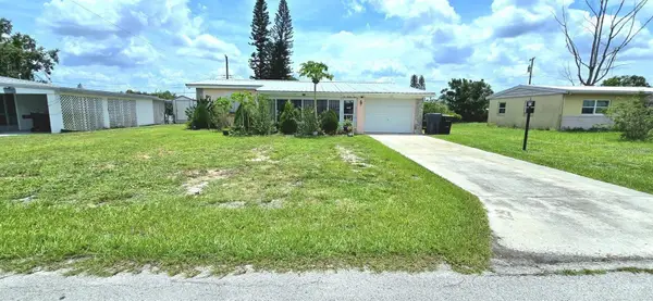 229 Raymond Avenue, FROSTPROOF, FL 33843