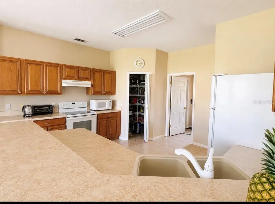 3578 Valleyview Drive, Kissimmee, FL 34746 - #3