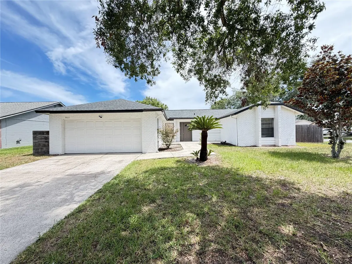 9923 Castleton Street, Orlando, FL 32817 - #1