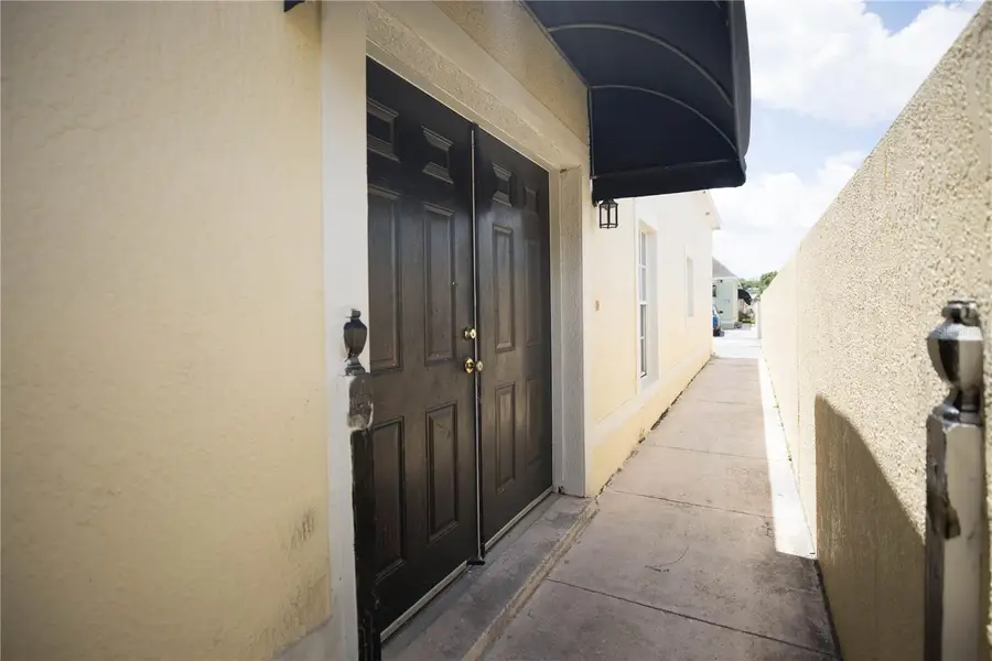 1055 Universal Rest Place, Kissimmee, FL 34744 - #2
