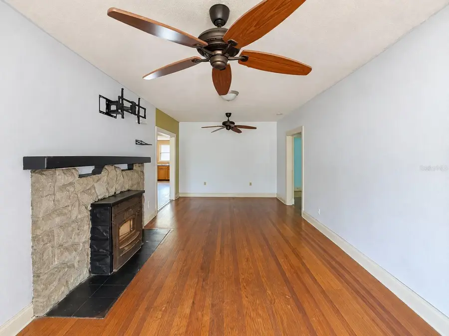 1805 E Orange Avenue, Eustis, FL 32726 - #3