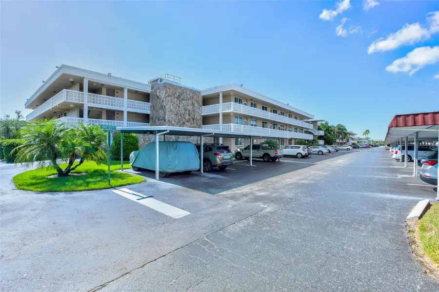 5095 Bay Street Ne #310, Saint Petersburg, FL 33703 - #3