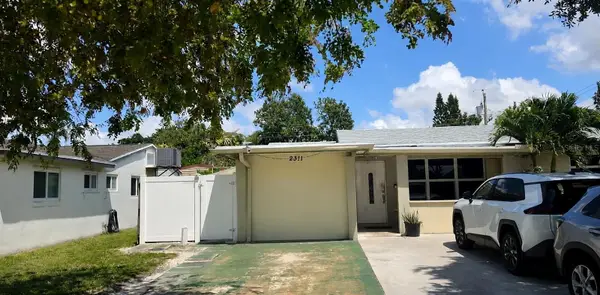2311 N 58th Terrace, HOLLYWOOD, FL 33021