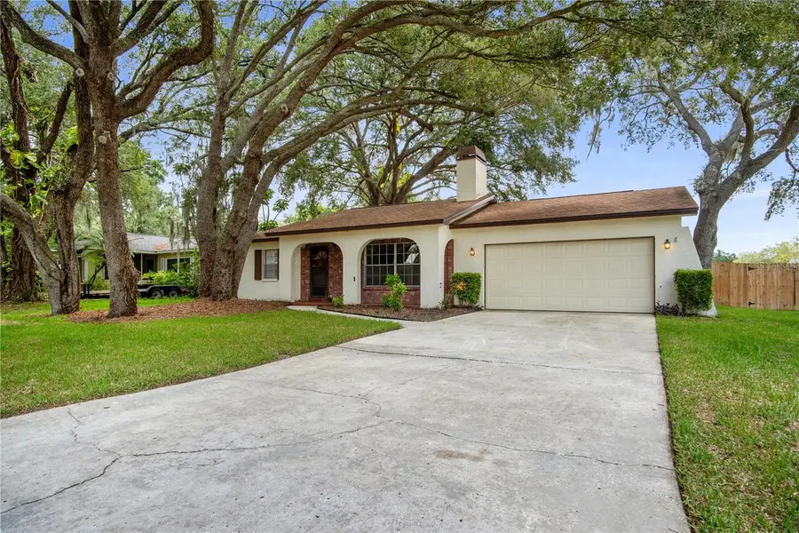 2217 Boxwood Way, Brandon, FL 33511 - #2