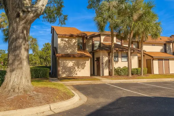 3036 S Semoran Boulevard #M2, ORLANDO, FL 32822