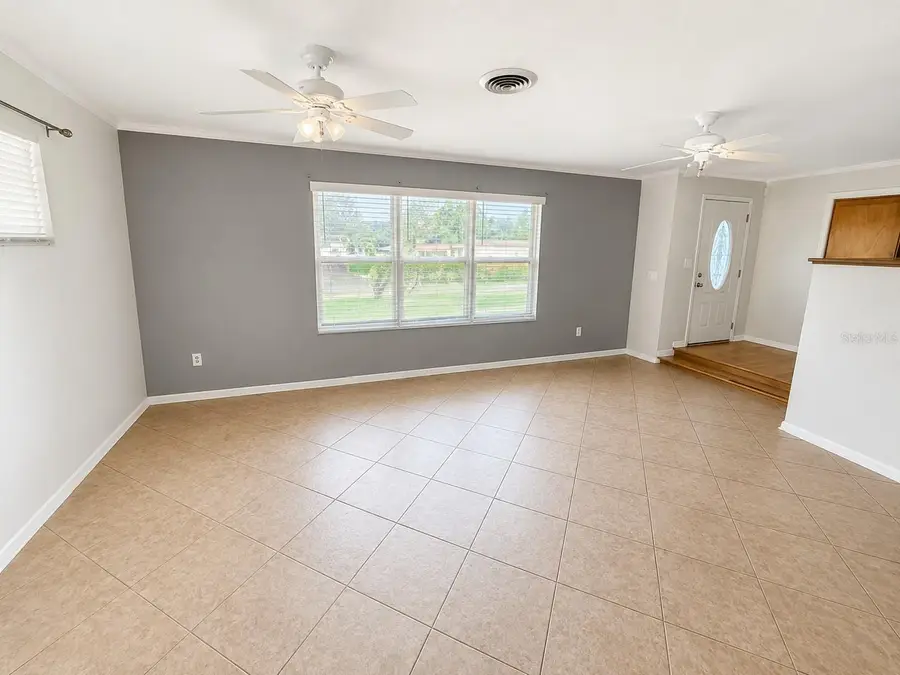 409 Montgomery Avenue, Lakeland, FL 33801 - #3
