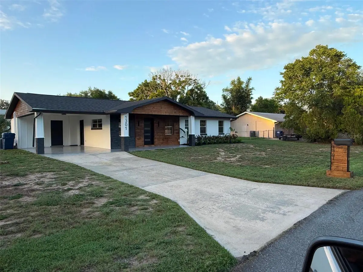 1301 Nichols Drive, Tavares, FL 32778 - #1