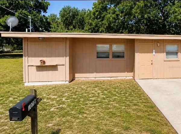 107 Lake Elizabeth Drive #B, WINTER HAVEN, FL 33884