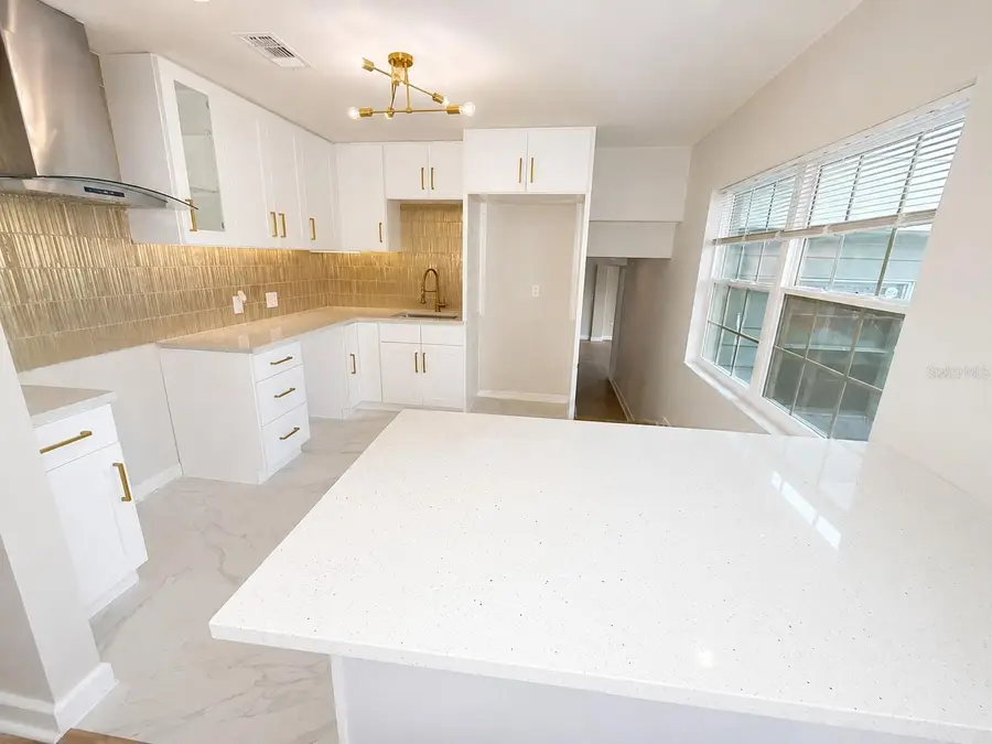 118 2nd Street Nw, Ruskin, FL 33570 - #2