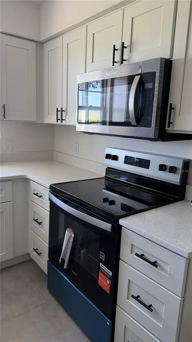 606 Ridgewood Avenue, Dundee, FL 33838 - #3