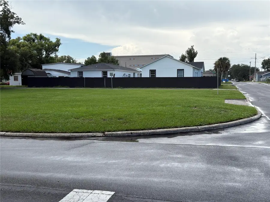1233 N New York Avenue, Lakeland, FL 33805 - #2