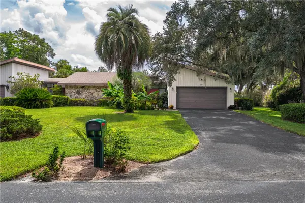 20 Nottingham Way, HAINES CITY, FL 33844
