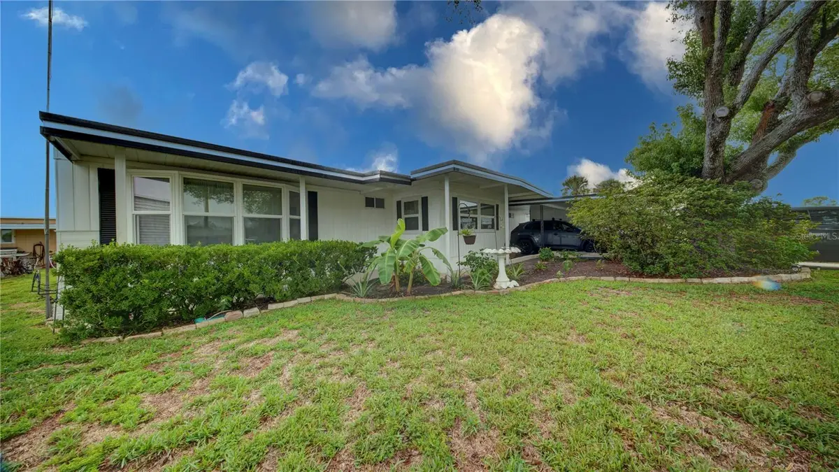 2753 Vindale Road, Tavares, FL 32778 - #1