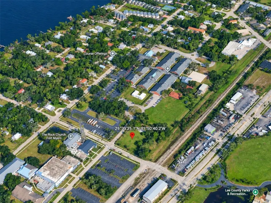 1001 Tarpon Street, Fort Myers, FL 33916 - #3