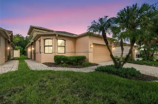 884 Grand Canal Drive, KISSIMMEE, FL 34759