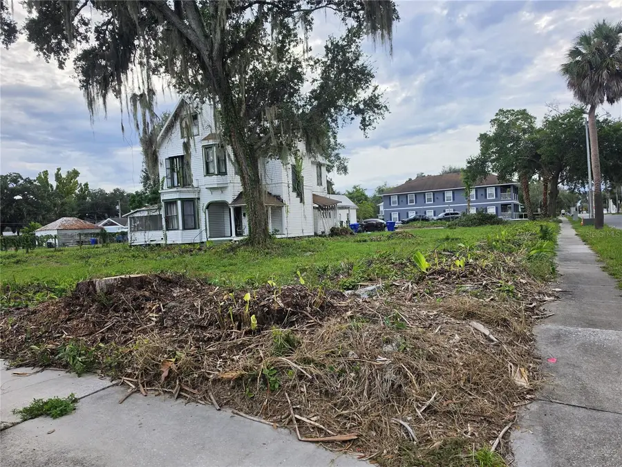 206 S Vernon Avenue, Kissimmee, FL 34741 - #3