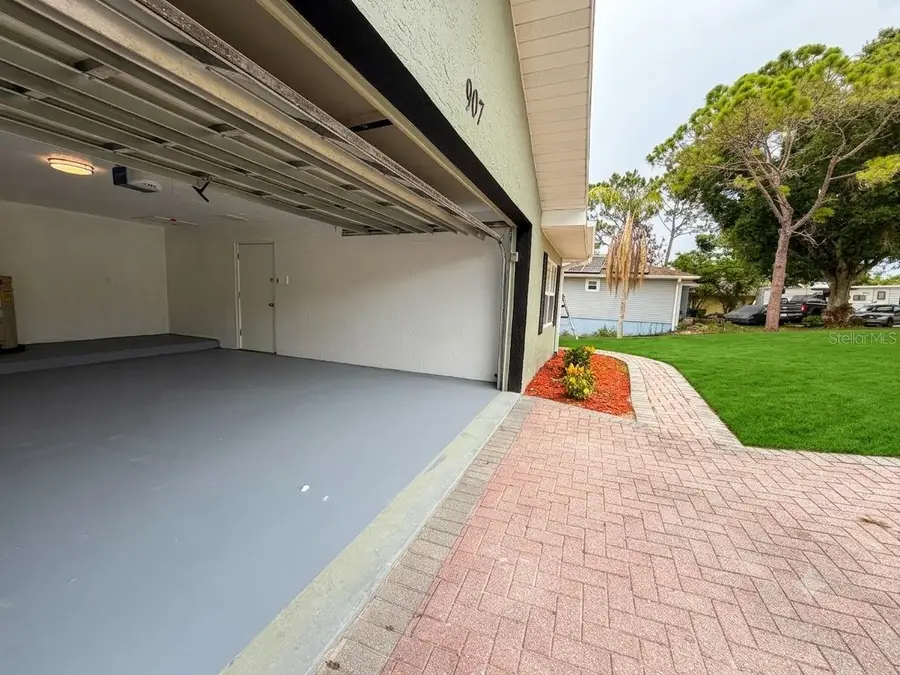 907 Valentina Drive, Dundee, FL 33838 - #2