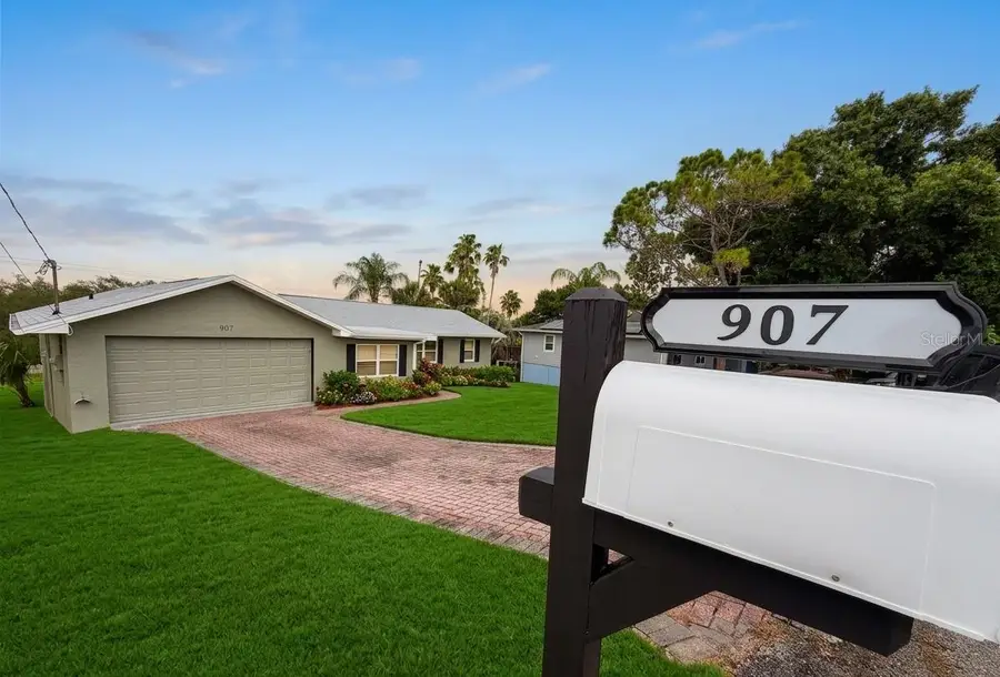 907 Valentina Drive, Dundee, FL 33838 - #3