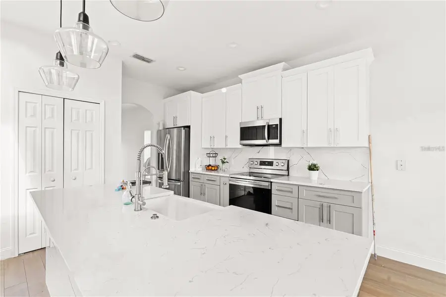 351 Bridgewater Drive, Davenport, FL 33897 - #3