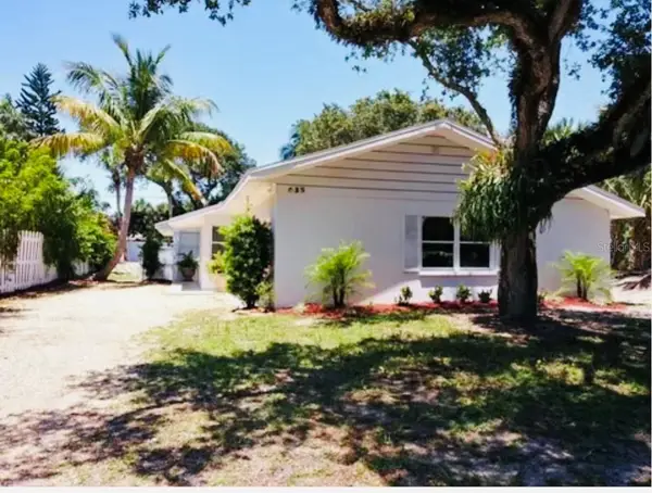 635 Holly Road, VERO BEACH, FL 32963