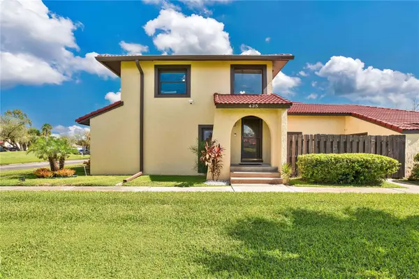435 Hunter Circle, KISSIMMEE, FL 34758