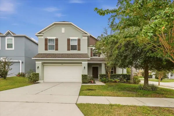 724 Pataches Place, GROVELAND, FL 34736