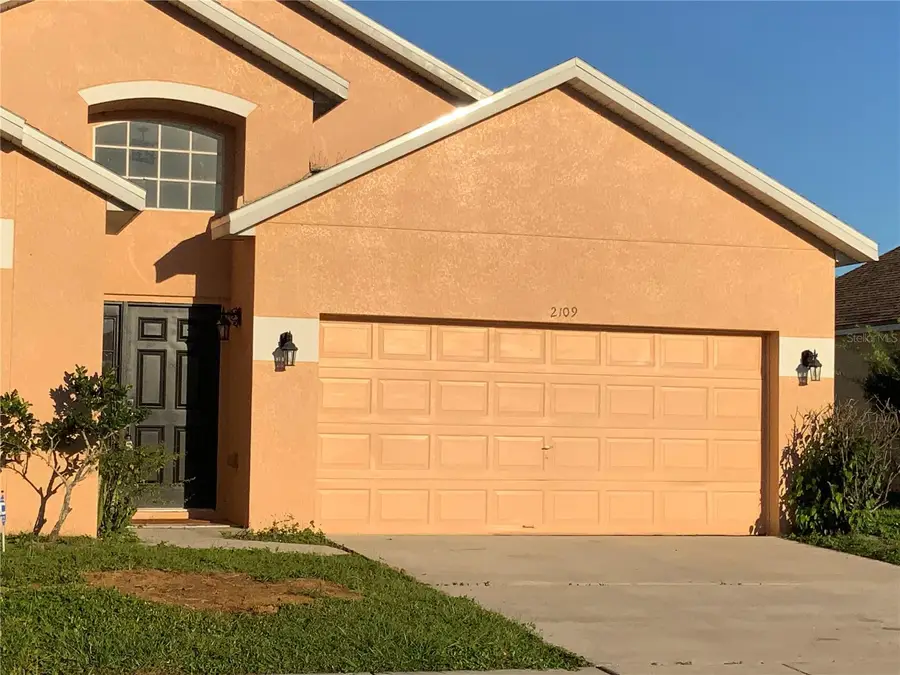 2109 Woodsedge Drive, Kissimmee, FL 34746 - #2