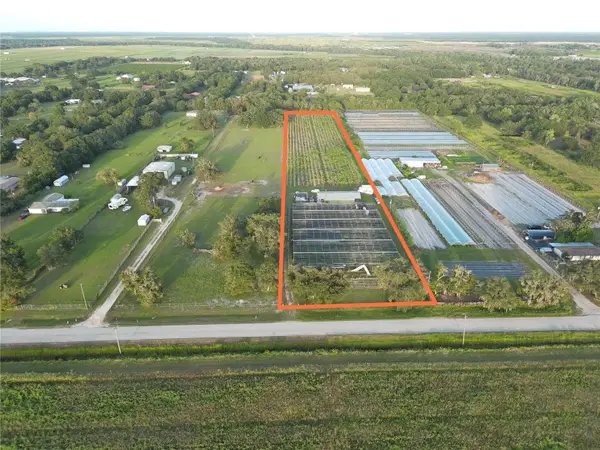 16070 Carlton Lake Road, WIMAUMA, FL 33598