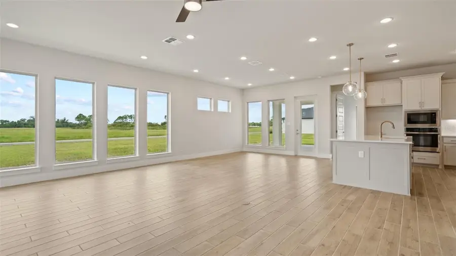 389 Sun Chaser Drive, Nokomis, FL 34275 - Image #3