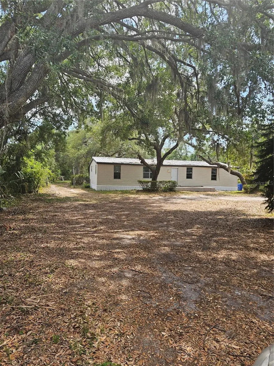 8255 Richmond Street, Gibsonton, FL 33534 - Image #1